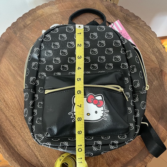 Hello Kitty Mini Backpack - Picture 10 of 12